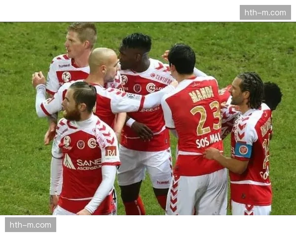 兰斯2-2战平梅斯，双方门将共贡献13次扑救